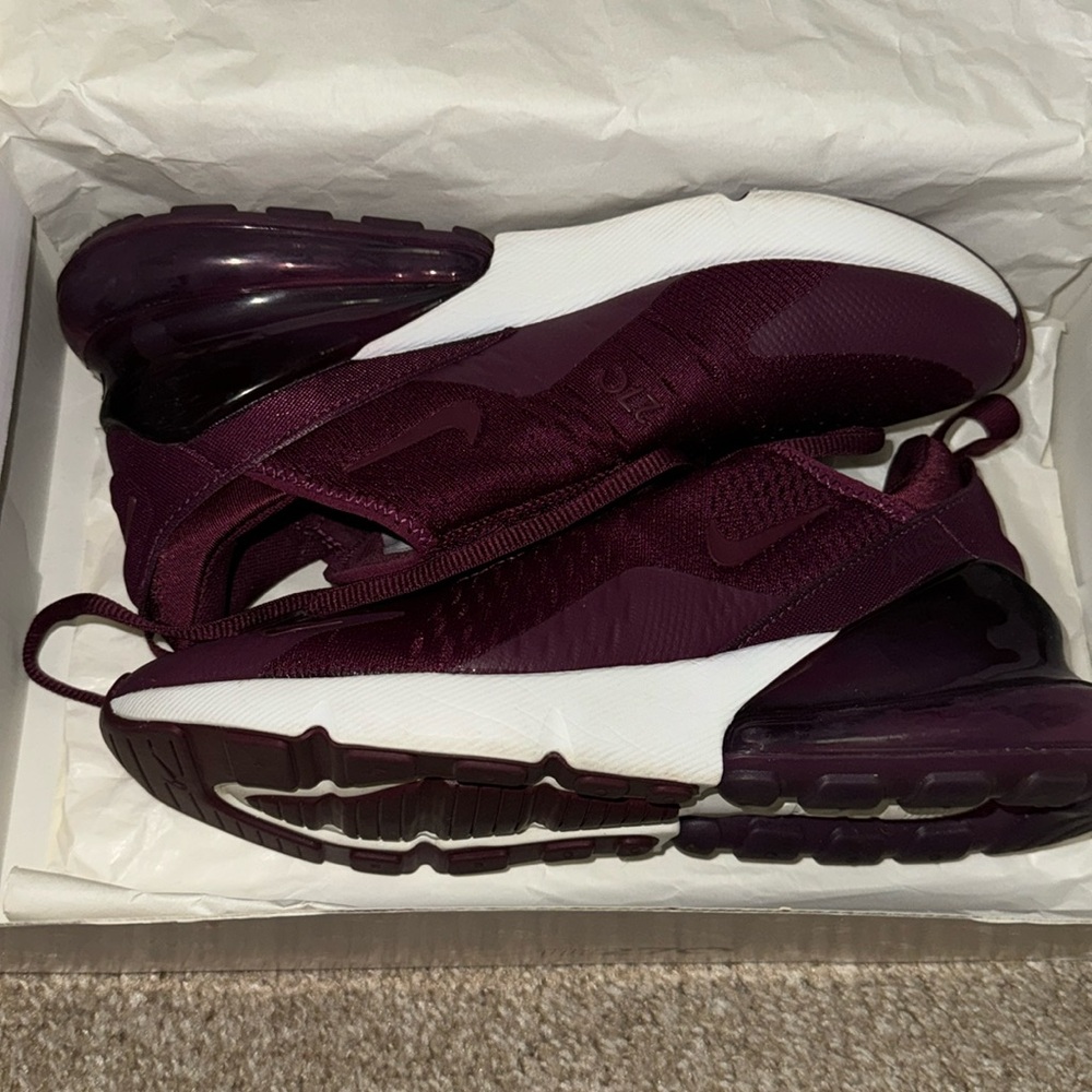 Nike Air Max 270